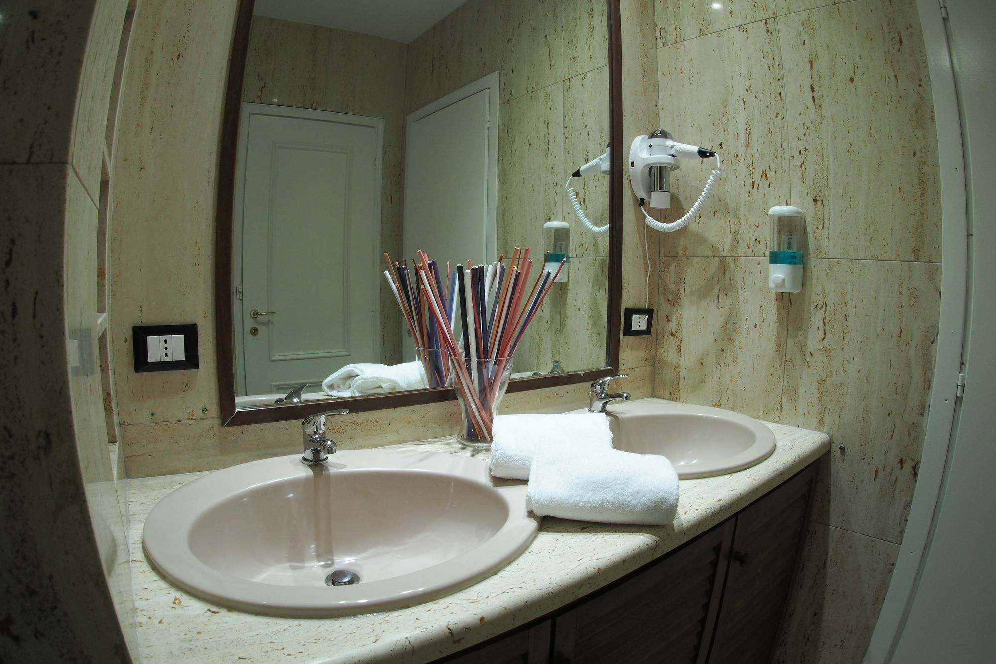 Enzo Luxury Rooms Ρώμη Εξωτερικό φωτογραφία